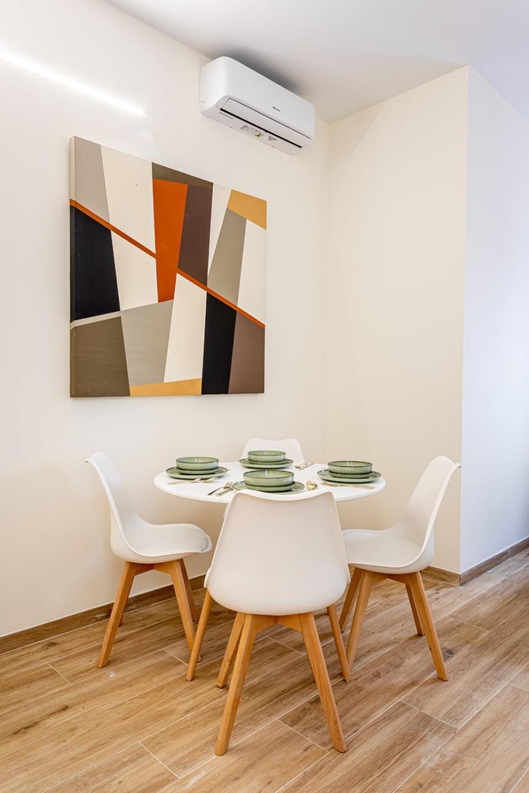 The Port Urban Loft *